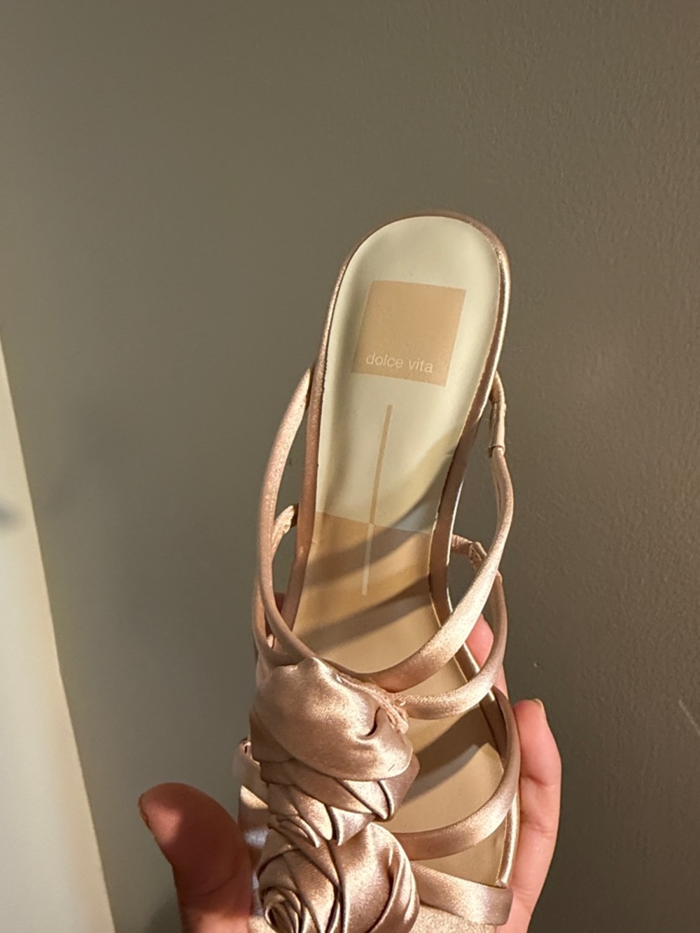 Rosette Slide Mid-Heel Sandal in Rose Gold - Picture 3 of 8
